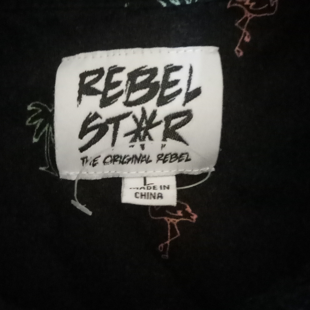 Rebel Star button up - Picture 3 of 3